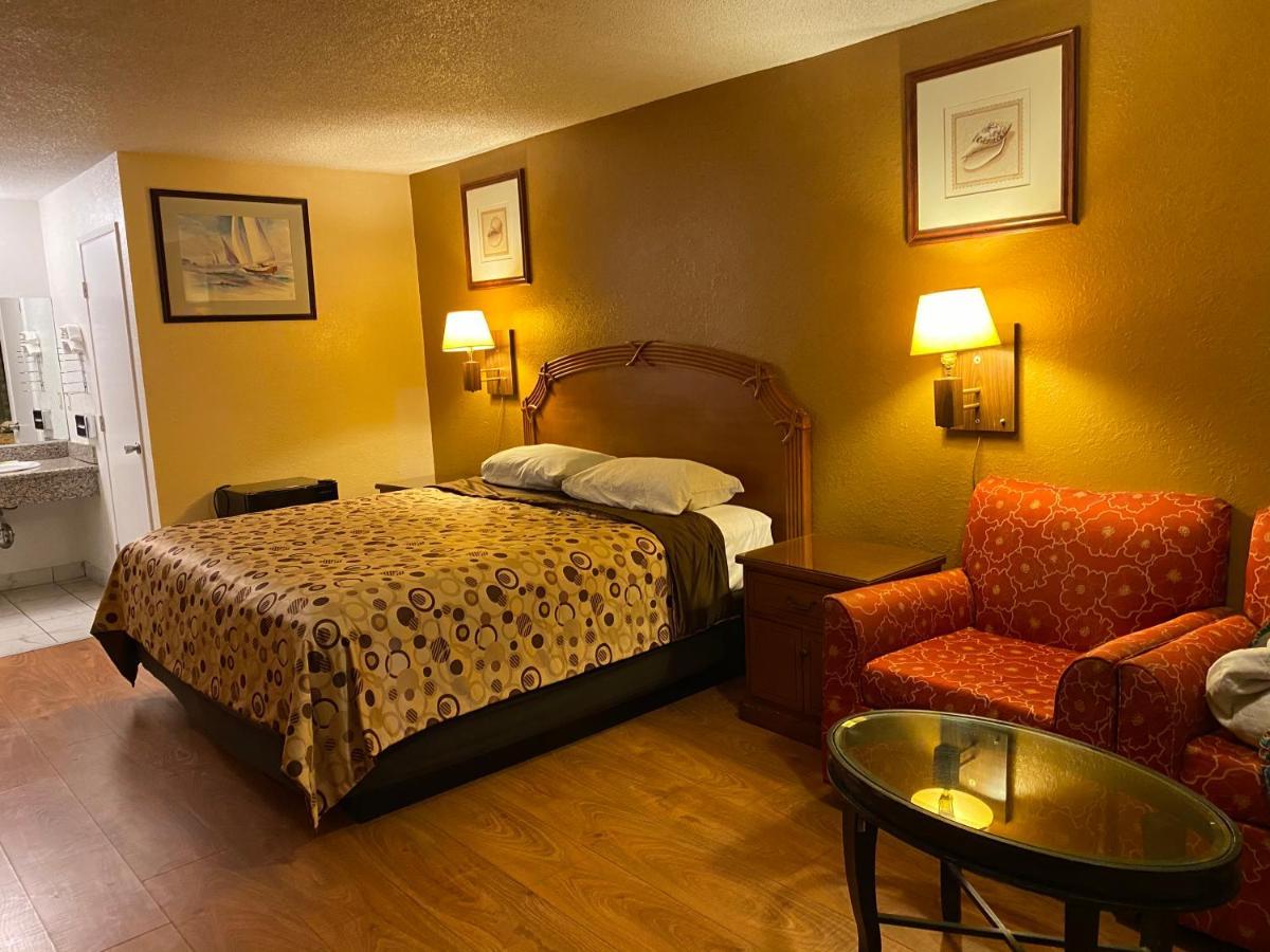 Howard Johnson By Wyndham Azusa Motel Eksteriør billede